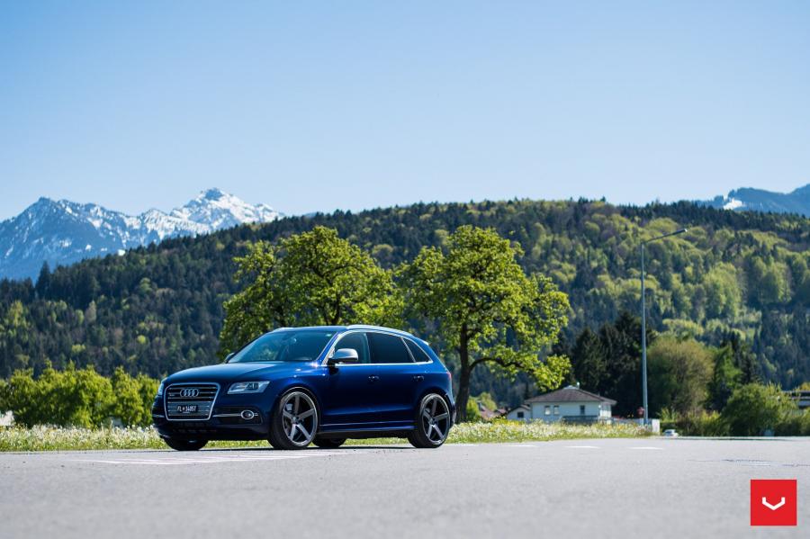  Audi SQ5 on Vossen Wheels (CV3R) 2017 года  (фото 3 из 33)